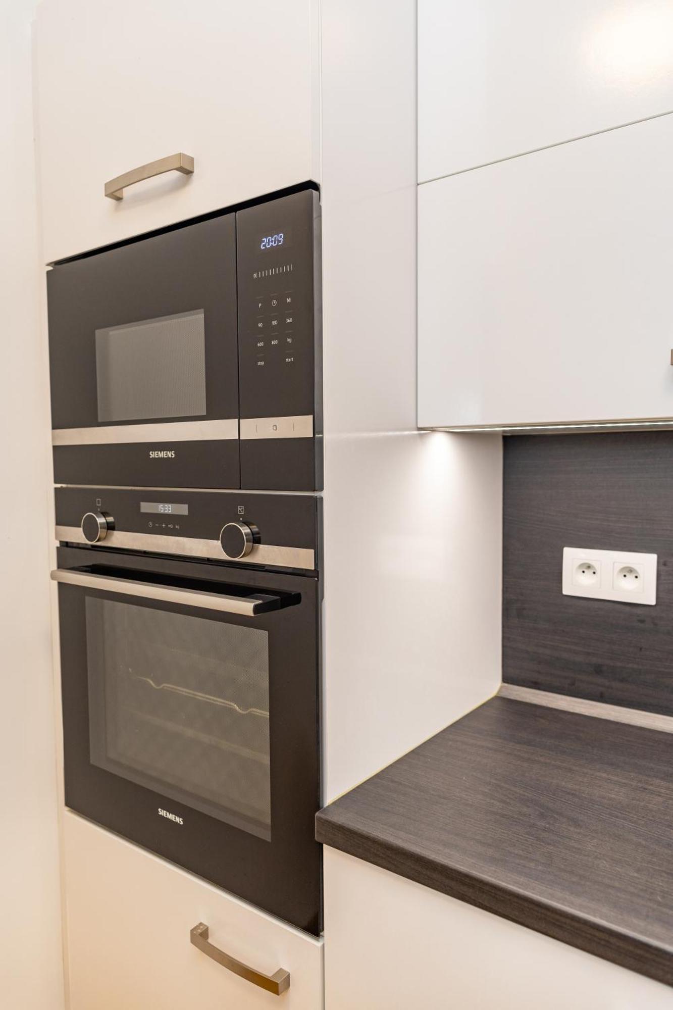 Lovely Studio Apartment, Free Parking 1,55 Hight براغ المظهر الخارجي الصورة