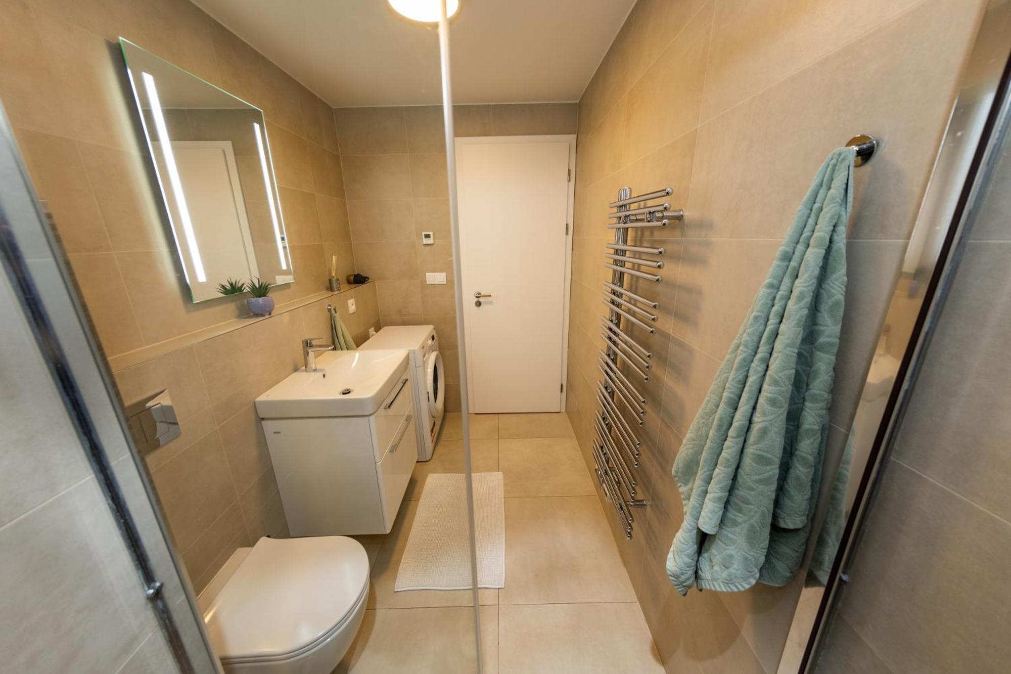 Lovely Studio Apartment, Free Parking 1,55 Hight براغ المظهر الخارجي الصورة