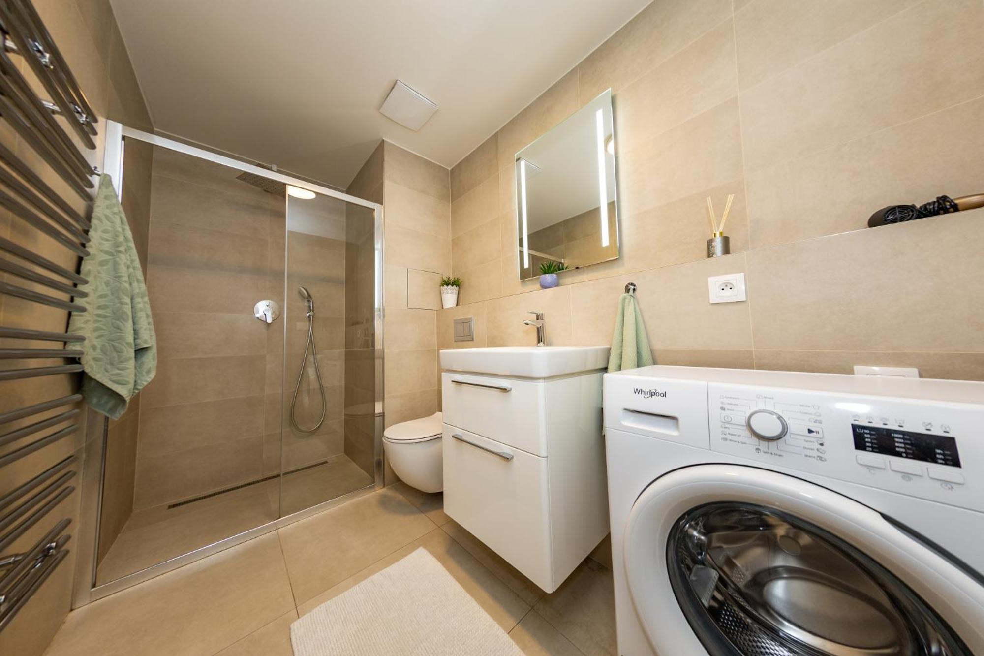 Lovely Studio Apartment, Free Parking 1,55 Hight براغ المظهر الخارجي الصورة