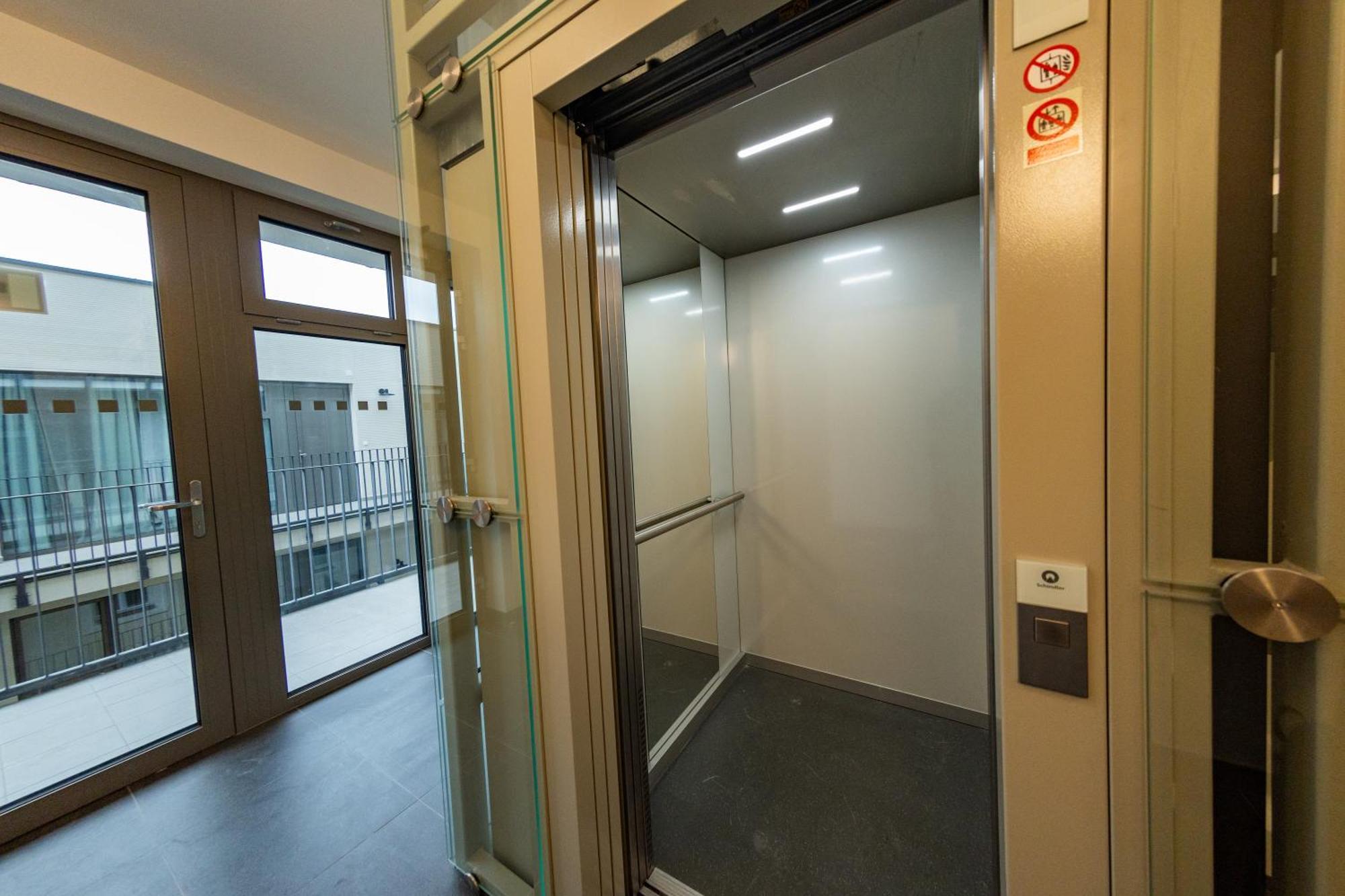 Lovely Studio Apartment, Free Parking 1,55 Hight براغ المظهر الخارجي الصورة